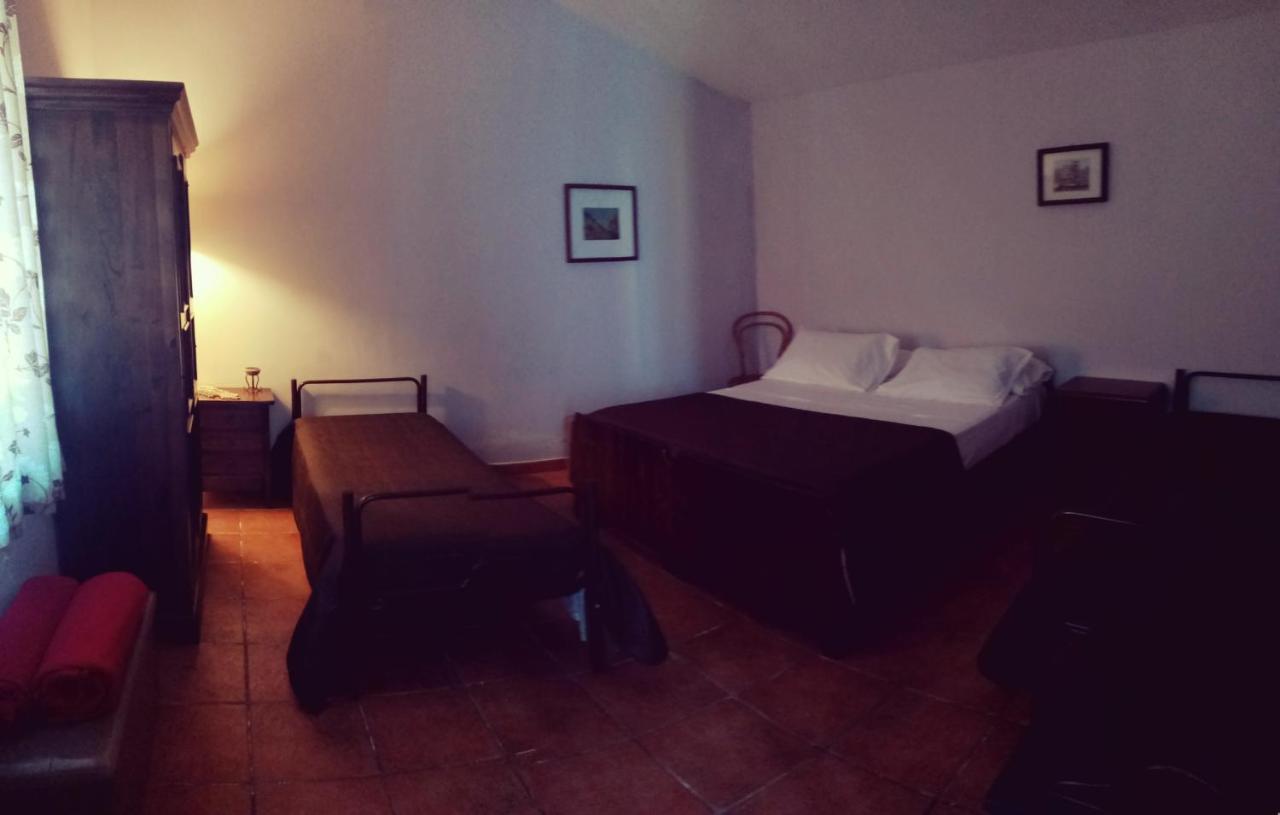 Agriturismo Tre Santi Villa Padula Eksteriør billede