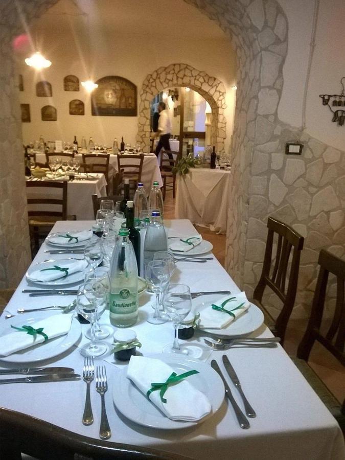 Agriturismo Tre Santi Villa Padula Værelse billede
